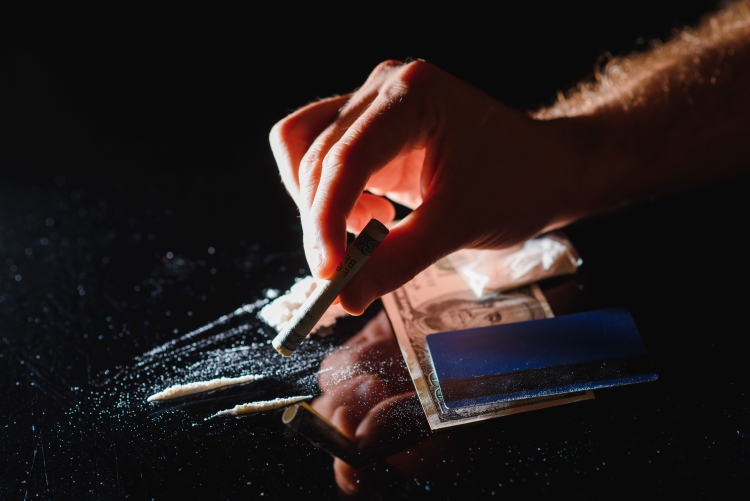 Qué Hacer si lo Acusan de Posesión de Cocaína en Florida: Una Guía Legal Ejecutiva